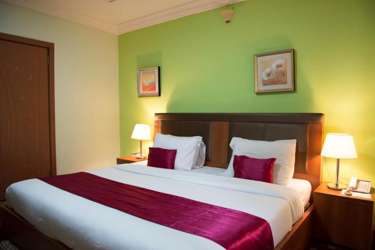 Room In Lodge - Grand Ibro Hotel Abuja Jabi Екстериор снимка
