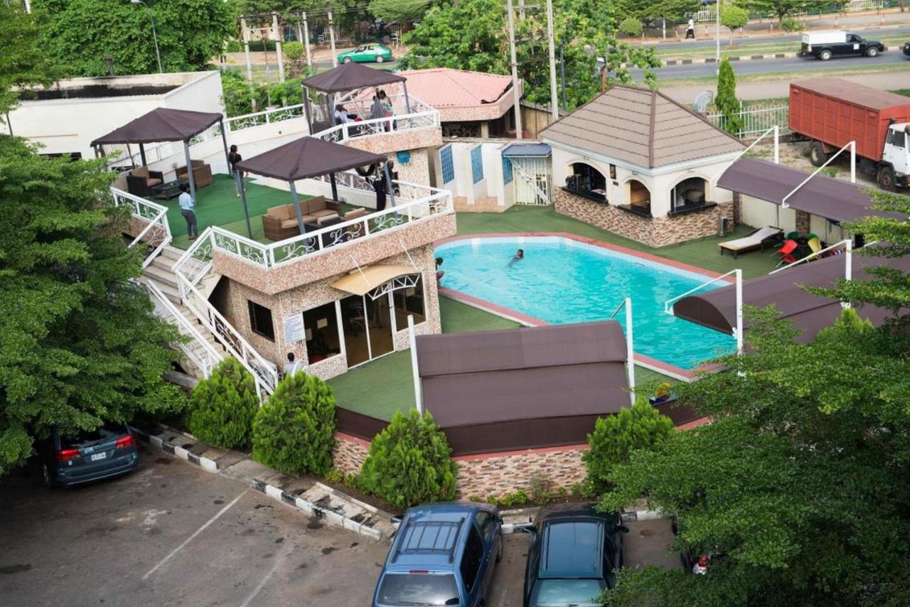 Room In Lodge - Grand Ibro Hotel Abuja Jabi Екстериор снимка