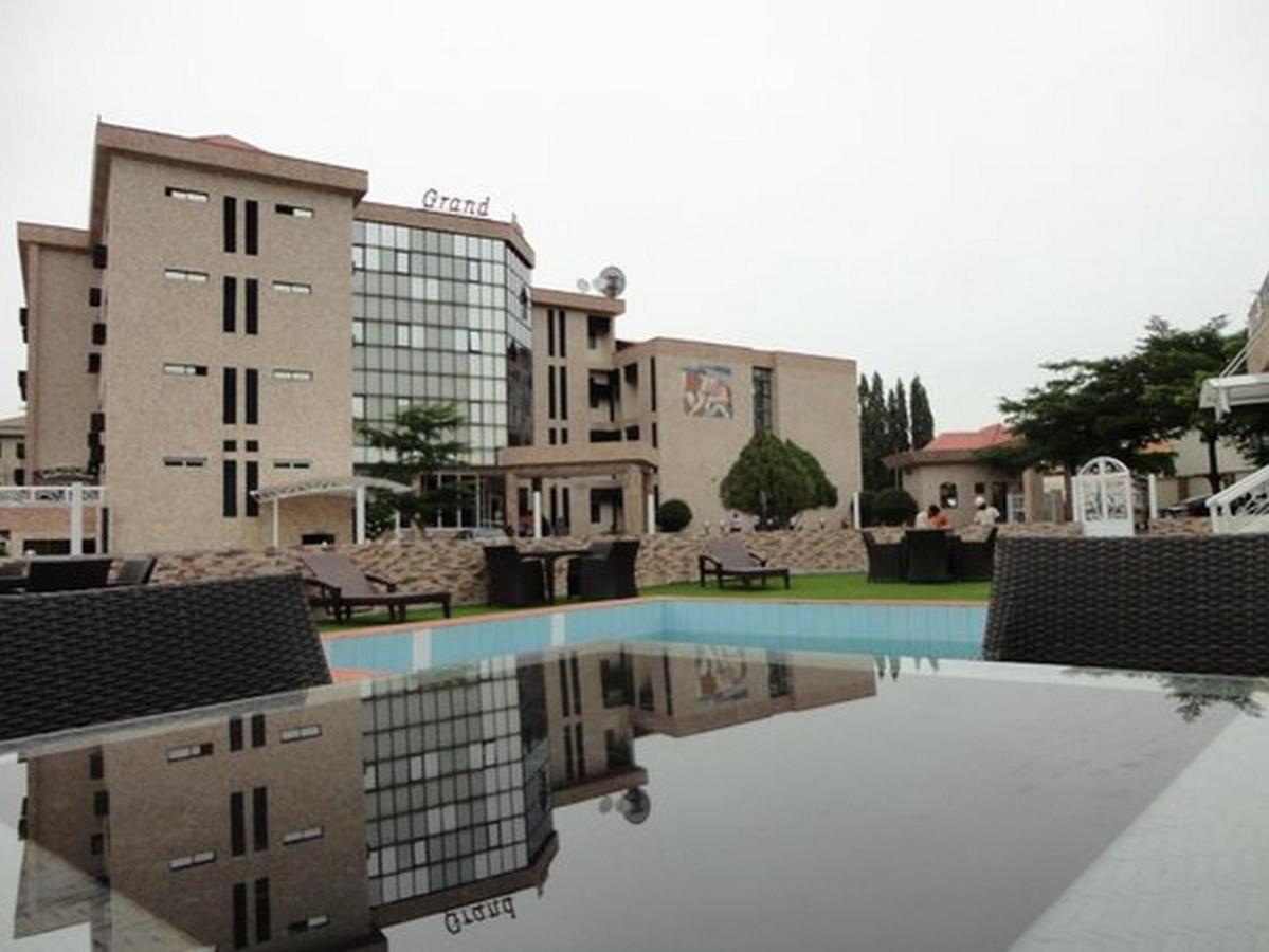 Room In Lodge - Grand Ibro Hotel Abuja Jabi Екстериор снимка